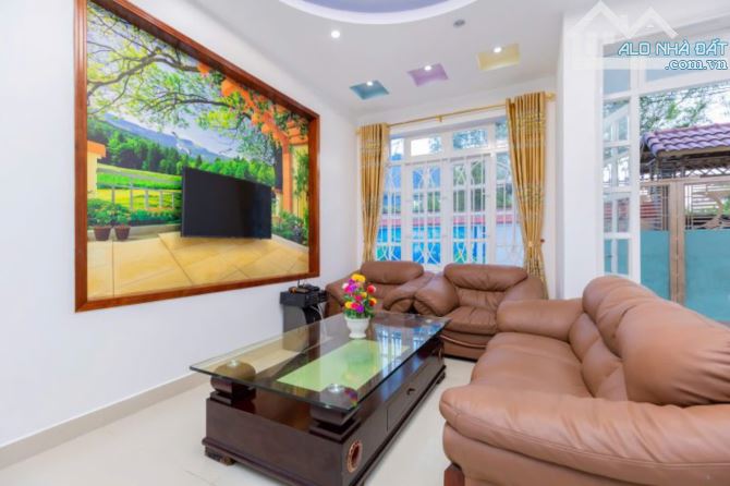 BIỆT THỰ KHU PHƯƠNG NAM- ĐƯỜNG DƯƠNG MINH CHÂU- P8- TPVT- S=207m2=11,5x18m= 3 TẦNG- 23 TỶ