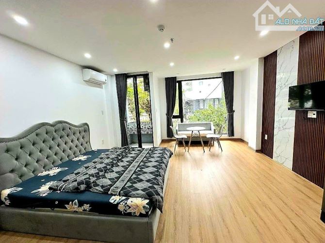 Toà Nhà Đg Nguyễn Du, Dt 100m2, 7 Tầng, Đường 10m, Lề 5m , Giá 35 Tỷ