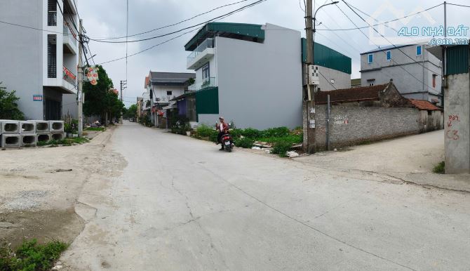 Đón sóng cầu Tứ Liên, cần bán nhanh lô đất thôn Phúc Hậu, Dục Tú, Đông Anh HN 106.6m2 shcc