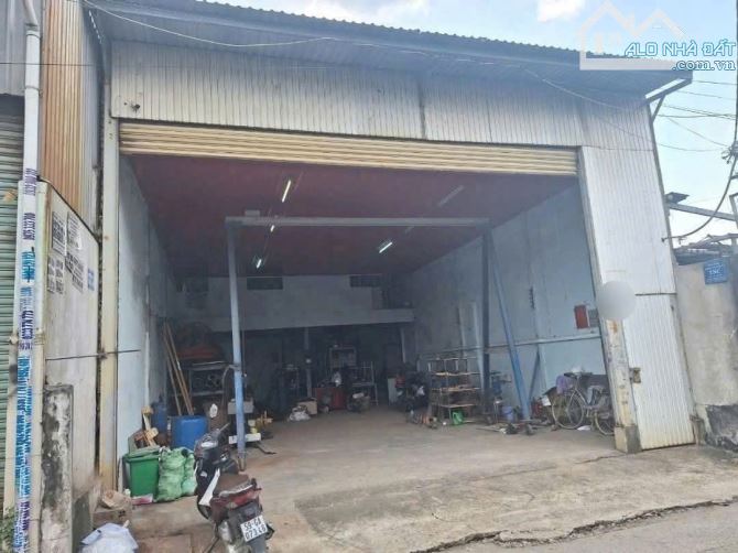 Bán đất 189m2 tặng nhà kho cho thuê 6tr/tháng ở Tân Phú Trung - Củ Chi giá 750 triệu. SHR