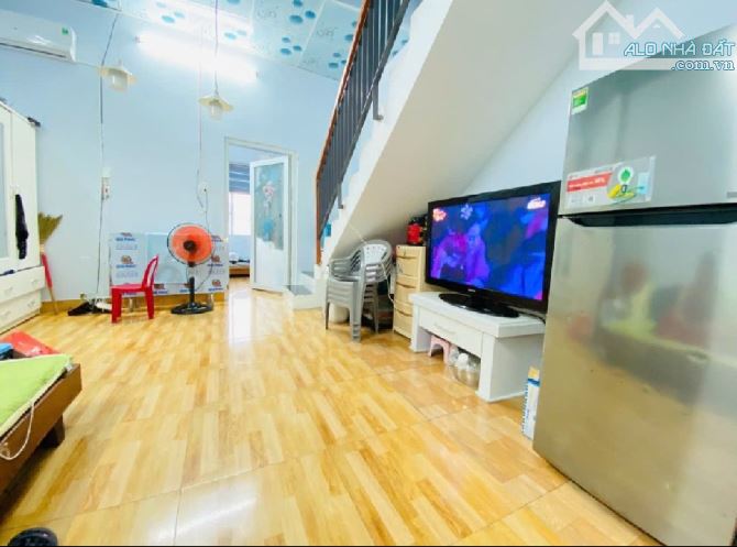 Nhà 3 tầng Đỗ Quang – trung tâm Thanh Khê – gần Hàm Nghi – ô tô vào tận nơi – kinh doanh ă