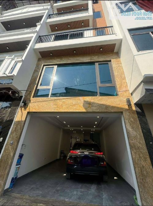 BÁN NHÀ NGỌC THUỴ - THANG MÁY - GARA OTO - ĐƯỜNG 4,5M KHU VIP - FULL NỘI THẤT