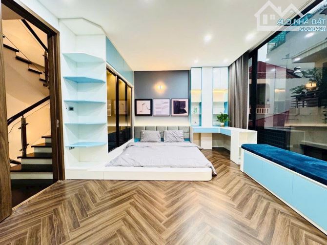 "Cho Thuê Nhà Nguyên Căn Địa chỉ:  Đường Trần Cung, Cầu Giấy, HN Diện tích 45m² x 6 tầng .