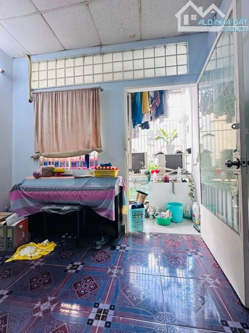 Bán nhà hẻm nhựa Số 3 Thành Thái. Q10. Gần 60m2. 3 tầng 3PN. Sổ nở hậu. Giá 11,x tỷ - 10