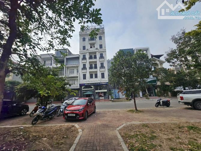Bán đất . Phạm Ngũ Lão . Khả Lễ . dt 81m . mt 4,5m . hướng ĐB . giá 12 tỷ - 1
