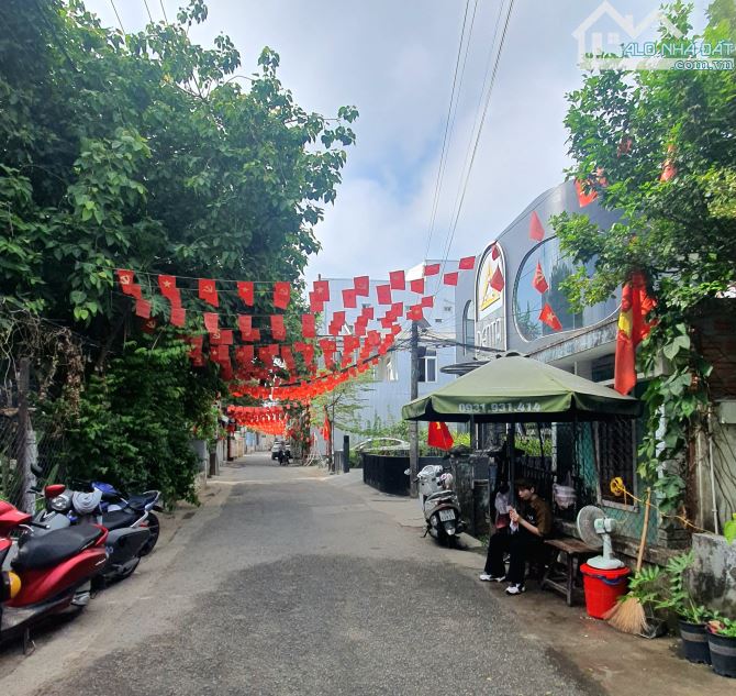 Bán 2 mặt tiền Đường gần Phố Tây tp Huế giá tốt 108m2 chỉ 4,x tỷ - 1