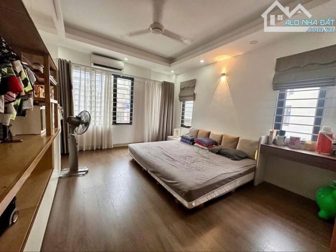 SIÊU PHẨM PHÂN LÔ VĂN QUÁN chỉ 12.8 tỷ vỉa hè nhà 5 tầng ở sướng hoặc kinh doanh văn phòng - 1
