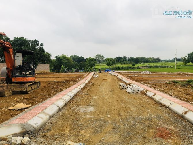 Lô góc 3 mặt thoáng 100m nằm trên đường h8 nối ra đại lộ thăng longgiá f0, gần gas metro, - 1