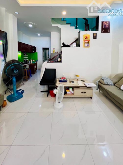 Q11 - NHÀ ĐẸP Ở NGAY – HXH - ÂU CƠ  – 3 TẦNG - 70M2 - MT 6M BỀ THẾ – 4PN MASTER – 8.5 TỶ - 1