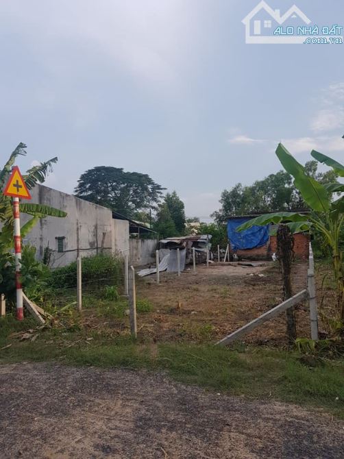 Cần bán gấp lô đất mặt tiền đường Nguyễn Văn Khạ, Tân An Hội, 162m2 full thổ cư - 1
