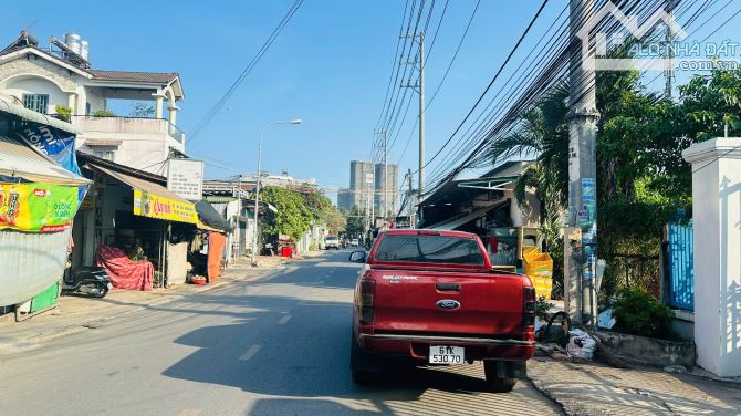 Đất mặt tiền kinh doanh gần Big C Go, 134m ngang 4,1m nở hậu, sổ riêng, 2282 - 1