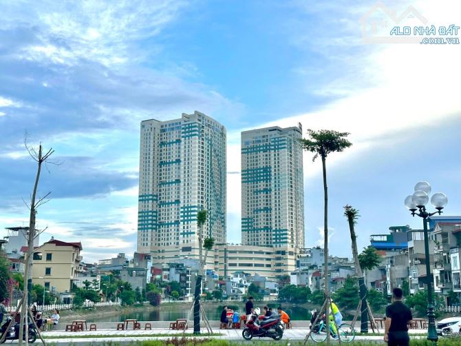 Siêu hiếm vị trí có 102 mặt hồ Ngọc Lâm, View triệu đô, 5 tầng thang máy, 75m2 - MT 5M - 1