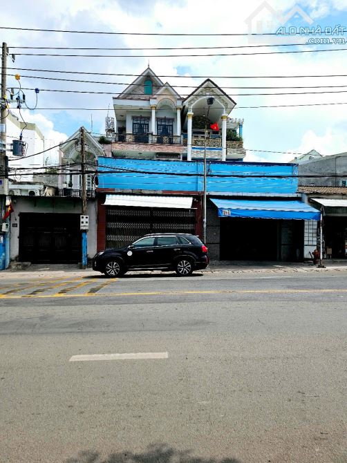 BÁN MẶT TIỀN DT 743 GẦN KDC PHÚ HỒNG THỊNH DĨ AN, DT 200M2 , TRỆT 3 LẦU,GIÁ 9.5TỈ - 1