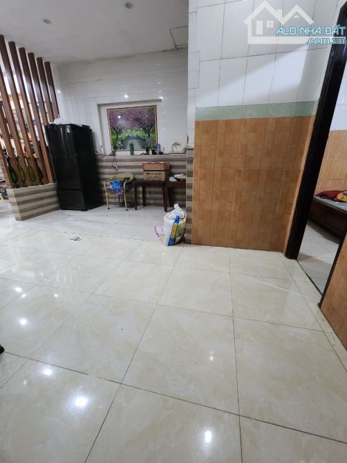 Bán nhà kiệt ô tô 290m2 đường Cách Mạng Tháng 8 ngang 9m5 giá đầu tư - 1