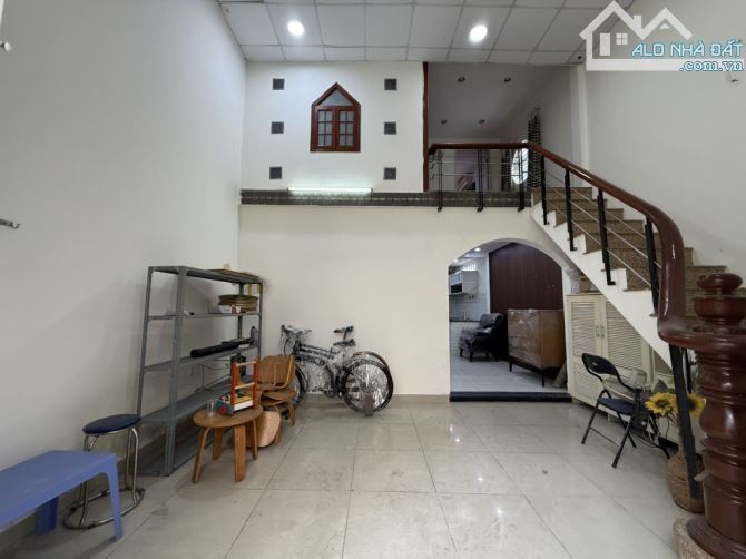Nhỉnh 5 tỷ có nhà 3 PN,ngang 5.5m,HXH sát bên CV Làng Hoa, P.8,Gò Vấp - 1