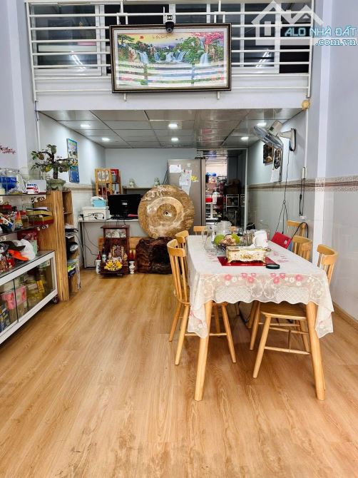 Bán nhà hẻm nhựa Số 3 Thành Thái. Q10. Gần 60m2. 3 tầng 3PN. Sổ nở hậu. Giá 11,x tỷ - 1