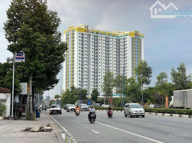 Căn hộ Minh Quốc Plaza, đón đầu sát nhập TP.HỒ CHÍ MINH. Gồm : 2 PN, 2WC, PK, Bếp, Ban côn - 1