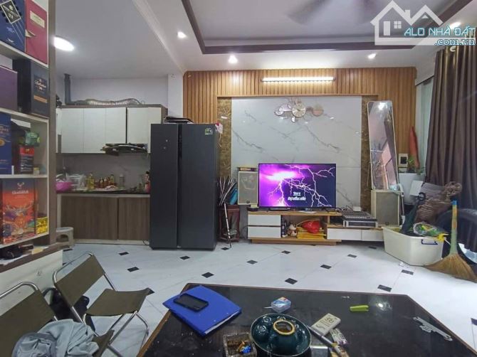 Cần bán gấp siêu phẩm phân lô Thụy Phương 37m2, 5T, lô góc, ô tô - 1