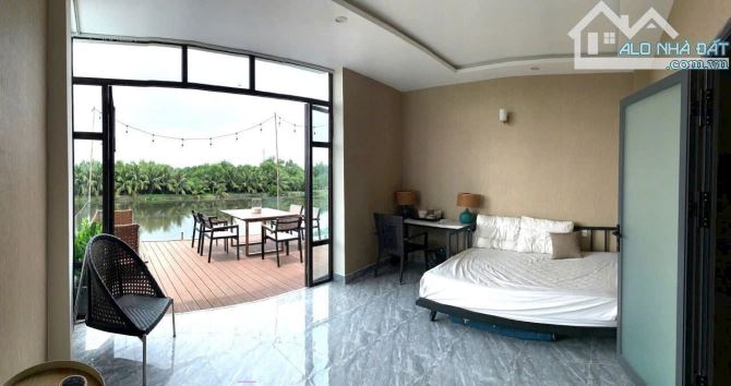 Nhà 4 tầng đẹp Nhà Bè - SIÊU HIẾM- trên 100m2, View Hồ Công Viên, Sông - 1