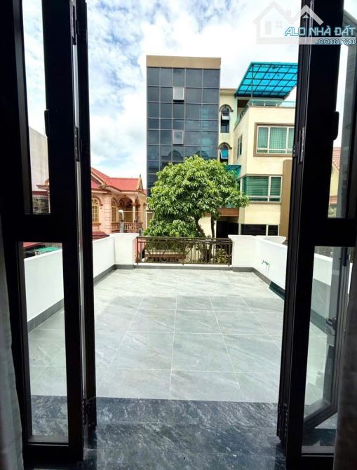 Bán nhà Cát Bi - Ngô Gai Tự. DT 90m2 x 4,5T Thang Máy Xây Mới - 1