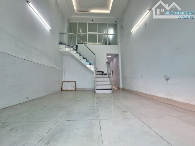 Cần bán gấp nhà sát mặt tiền Tây Thạnh, 100m, 2 tầng, khu VIP chỉ 6.4 TỶ, còn TL, giá hời. - 2