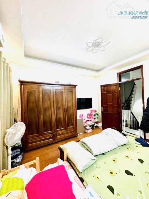 Bán nhà 71m2 mặt phố kinh doanh ô tô tránh đỗ View Hồ phố Hoàng Liệt - 2