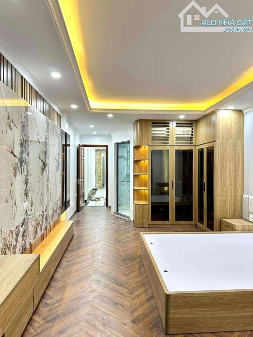 Bán nhà Đường Lê Trọng Tấn 6 Tầng 40m2 Thang máy khu phân lô 20m ra ô tô tránh quá hiếm - 2