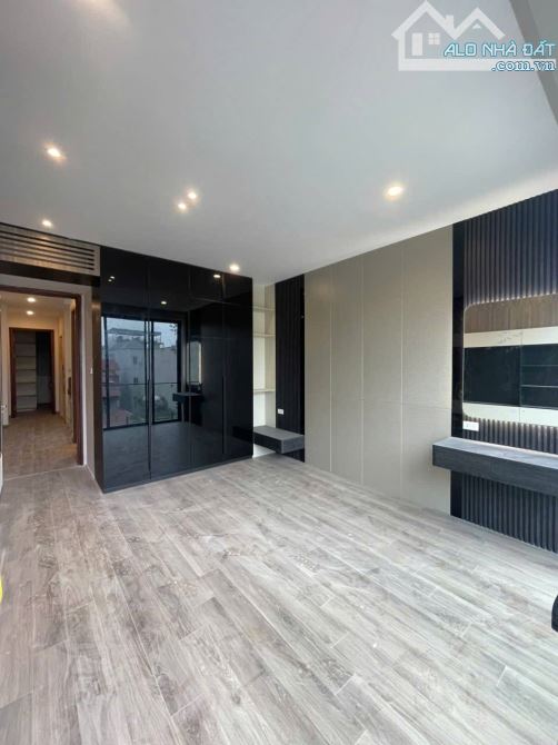 Bán nhà 5T THANG MÁY, Bồ Đề, Long Biên, 60m2, GARA- Ô TÔ vào nhà, 16.3 tỷ - 2