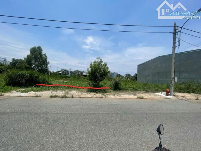 Bán lô đất đường nhựa xe hơi , shr full thổ trong KDC Hải Sơn ,5x20=100m2 giá 1 tỷ 200tr - 2