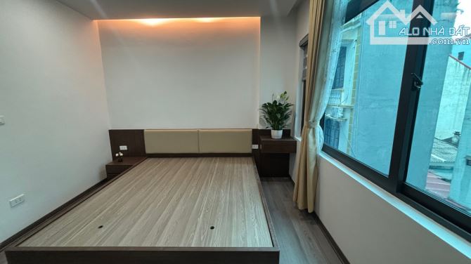 BÁN NHÀ 5 TẦNG MẶT TIỀN 4.5M PHỐ QUAN NHÂN KINH DOANH ĐỈNH GẦN BỆNH VIỆN ĐẠI HỌC Y DƯỢC - 2
