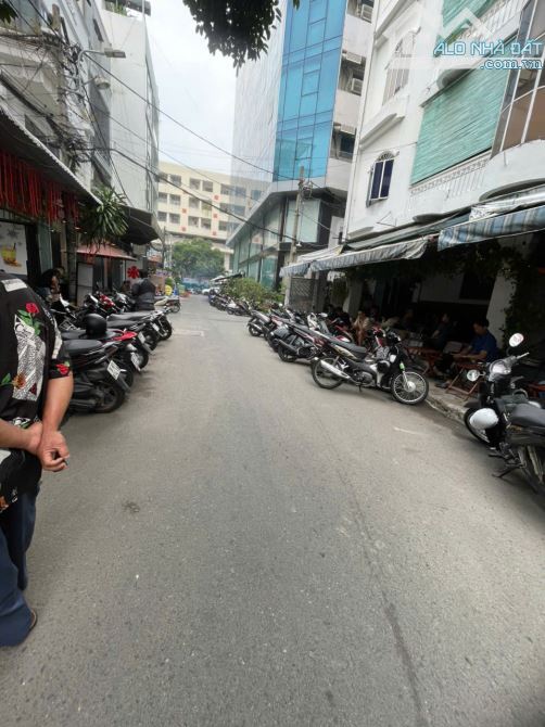 Bán gấp nhà cư xá Nguyễn Trung Trực quận 10, gần Vạn Hạnh Mall, DT 4*20, giá 19 tỷ - 2