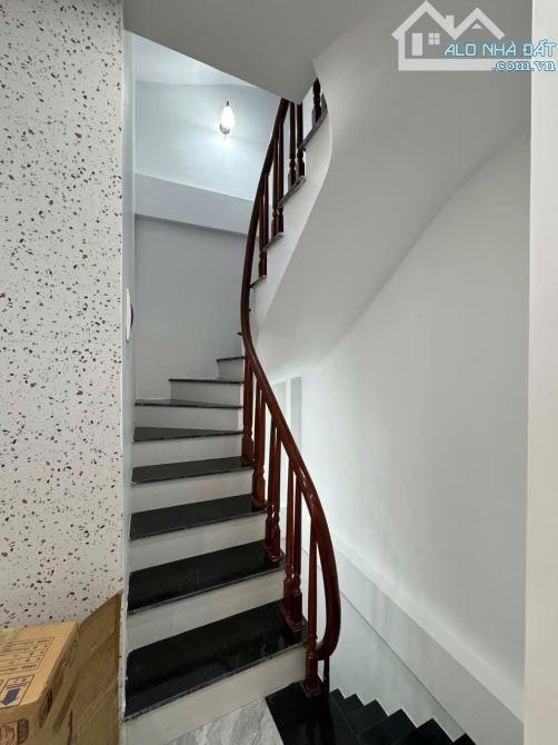 BÁN NHÀ PHÂN LÔ TÂN MAI – HOÀNG MAI – 10M RA PHỐ – 5 TẦNG Ở NGAY – FULL NỘI THẤT – SỔ ĐỎ C - 2