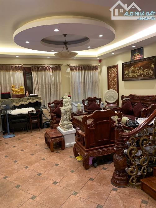Nhà phố Đội Cấn, Lô góc, oto tránh đỗ, gara oto - 5 tầng, 110m2, nội thất đẳng cấp - 38tỷ - 2