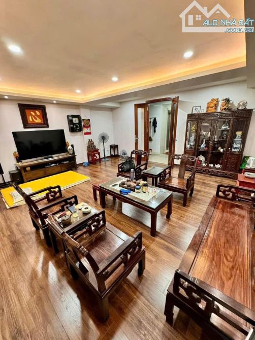 Bán nhà Huỳnh Thúc Kháng-phân lô-2 thoáng-gara-KD-ở thích, 48m*5T, 8PN, giá 18 tỷ - 2