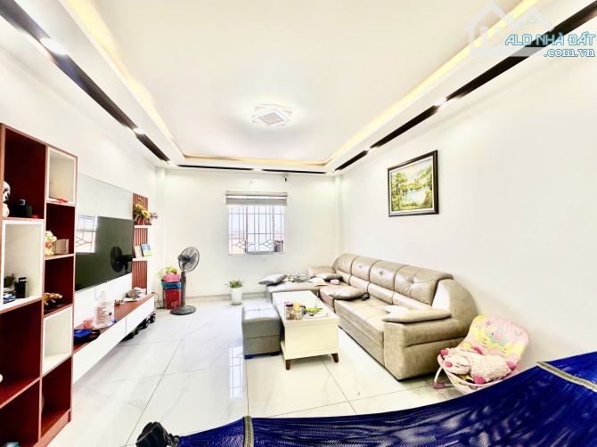 Giảm 3 tỷ - HXT Khu Bàu Cát - 4x15 - 4 Tầng - Giá Rẻ. - 2
