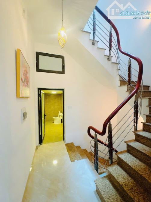 Bán Nhà PL Dân Trí Cao  Ô Tô Đỗ Cửa Đường Láng, DT 46m2 MT 5m Giá 12.9 Tỷ - 2