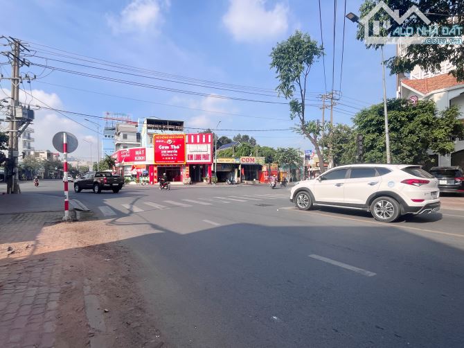 🏡 BÁN NHÀ CẤP 4 ĐƯỜNG Ô TÔ, GẦN CHỢ DĨ AN, THÔNG TRẦN HƯNG ĐẠO, 100m², CHỈ 4,35 TỶ. - 2