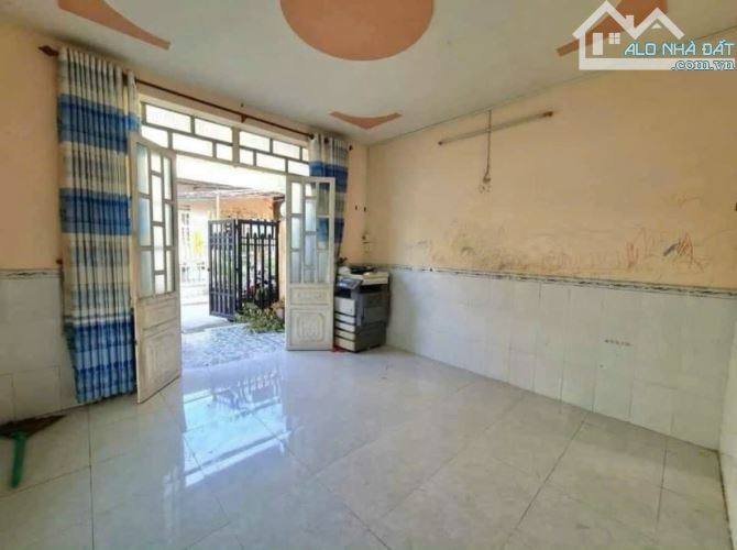 Hàng Hiếm Giá Tốt Chủ Ngộp Cần Bán nhanh Căn nhà ở Bà Điểm Hóc Môn 700triệu Sổ Hồng Riêng - 2