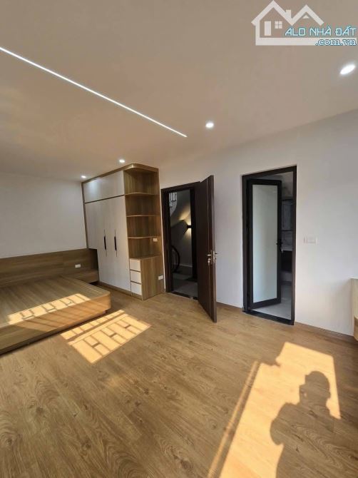 Bán nhà riêng 10.5 tỷ, 50m2 x 5Tầng tại Minh Khai, Hai Bà Trưng,Thang Máy,cách phố chỉ 50m - 2