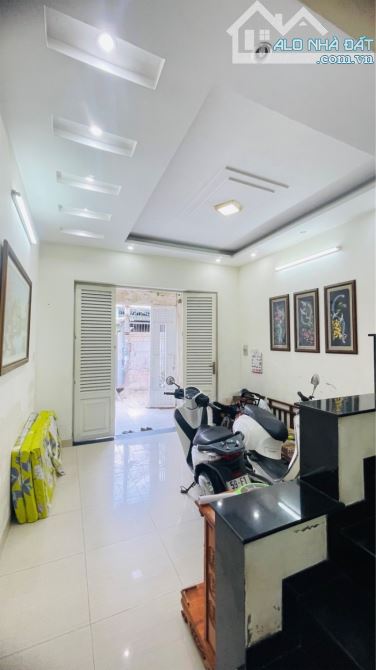 🏡 BÁN NHÀ 52M²– 3 TẦNG– HXH– GIẾNG TRỜI TRƯỚC SAU– Q.TP– CHỈ 5.9 TỶ - 2