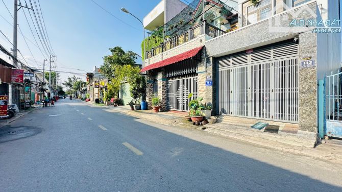 Đất mặt tiền kinh doanh gần BigC GO, phường Đông Hòa, Tp Dĩ An. 5,5 tỷ - 3