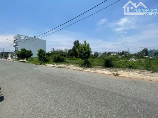 Bán lô đất đường nhựa xe hơi , shr full thổ trong KDC Hải Sơn ,5x20=100m2 giá 1 tỷ 200tr - 3