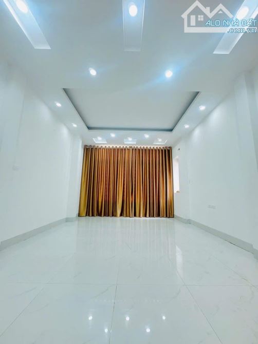 Bán Nhà PL Dân Trí Cao  Ô Tô Đỗ Cửa Đường Láng, DT 46m2 MT 5m Giá 12.9 Tỷ - 3