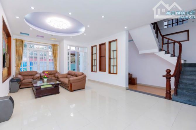 BIỆT THỰ KHU PHƯƠNG NAM- ĐƯỜNG DƯƠNG MINH CHÂU- P8- TPVT- S=207m2=11,5x18m= 3 TẦNG- 23 TỶ - 3