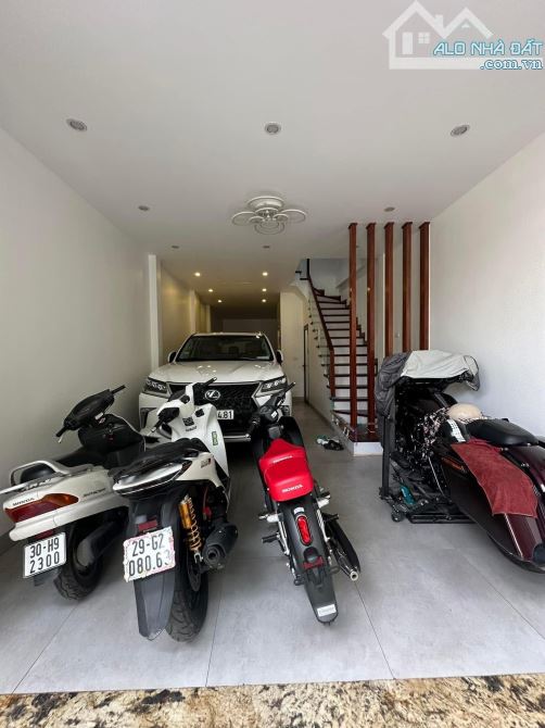 Siêu hiếm vị trí có 102 mặt hồ Ngọc Lâm, View triệu đô, 5 tầng thang máy, 75m2 - MT 5M - 3