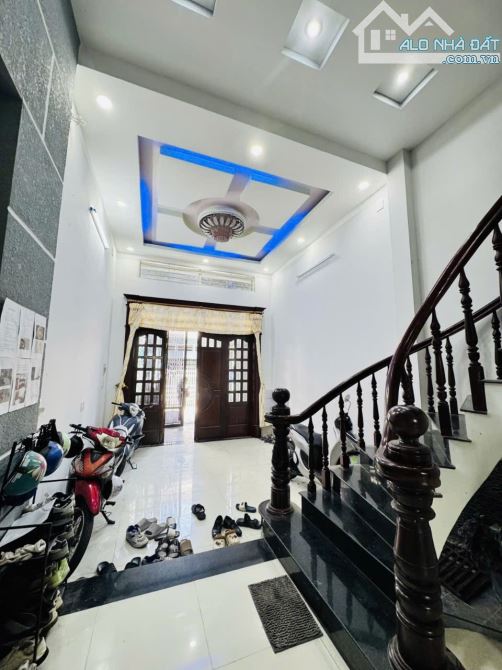 HIẾM và NGON - HẺM XE HƠI NGỦ TRONG NHÀ - ĐỖ XUÂN HỢP - 4 TẦNG ĐÚC - 60M2, 4PN - CHỈ 7.2TỶ - 3