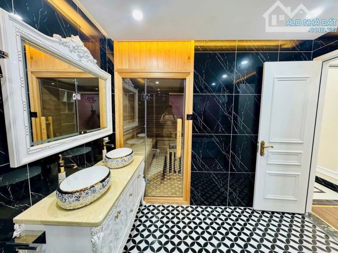 Bán Toà 7tầng x 75m2 (thang máy) Cổ Linh, Long Biên giá 19 Tỷ . - 3