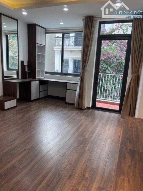 BÁN NHÀ PHÚC ĐỒNG 60M,4 TẦNG,GARA 7 CHỖ,PHÂN LÔ-ÔTÔ TRÁNH,VỈA HÈ,NHỈNH 16 TỶ - 3