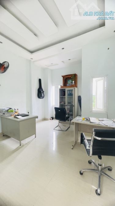 🏡 BÁN NHÀ 52M²– 3 TẦNG– HXH– GIẾNG TRỜI TRƯỚC SAU– Q.TP– CHỈ 5.9 TỶ - 3