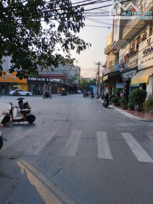 🔥🔥TIN  MỚI  SÁT NHẬP TRỤ SỞ CHÍNH PHÙ KHÊ  CÓ NGAY 1 LÔ ĐẤT  70M2  x 4,5 = 1 XTỶ - 3
